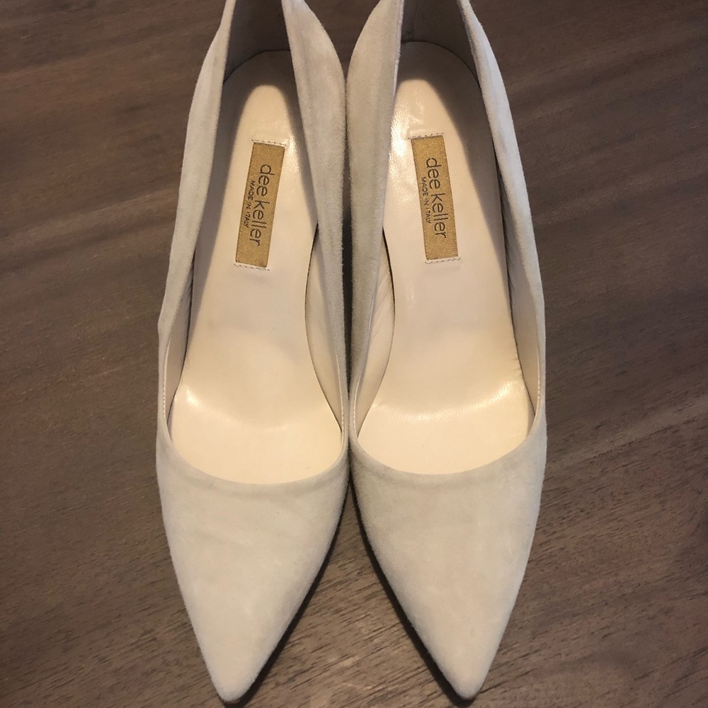 Dee Keller Sage Green Suede Pumps Size 39/US 9